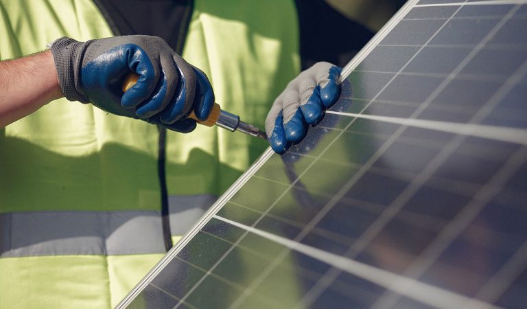 Guida Completa su come installare Fotovoltaico da Balcone